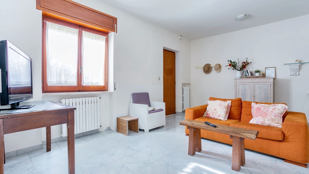 Photo of Livingroom in Tollo