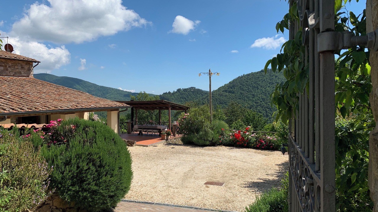Photo of Patio Balcony in Montieri