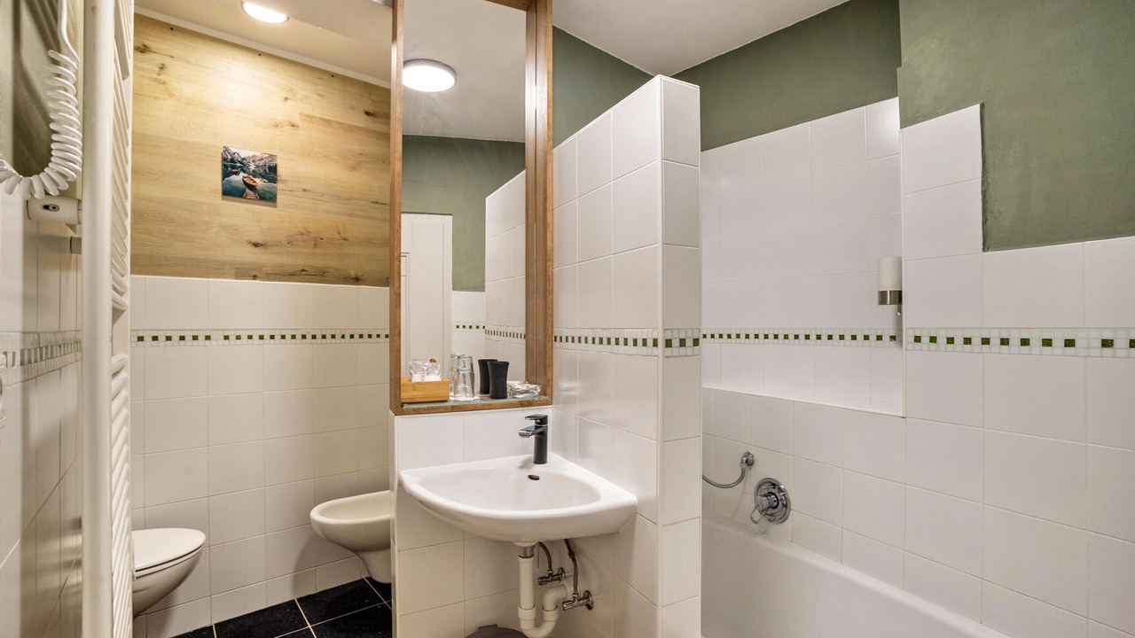 Photo of Bathroom in Issengo