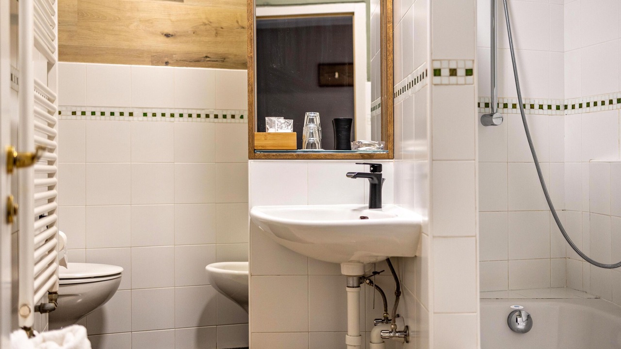Photo of Bathroom in Issengo