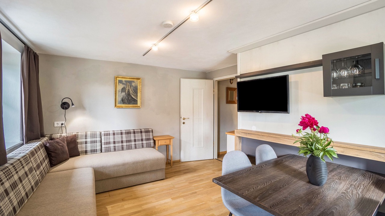 Photo of Livingroom in Issengo