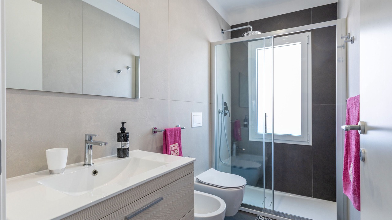 Photo of Bathroom in Caucana-finaiti-casuzze-finaiti Nord