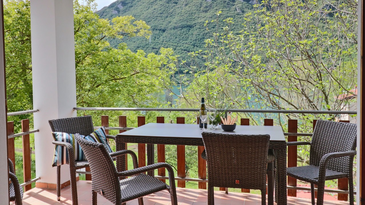 Photo of Patio Balcony in Crone