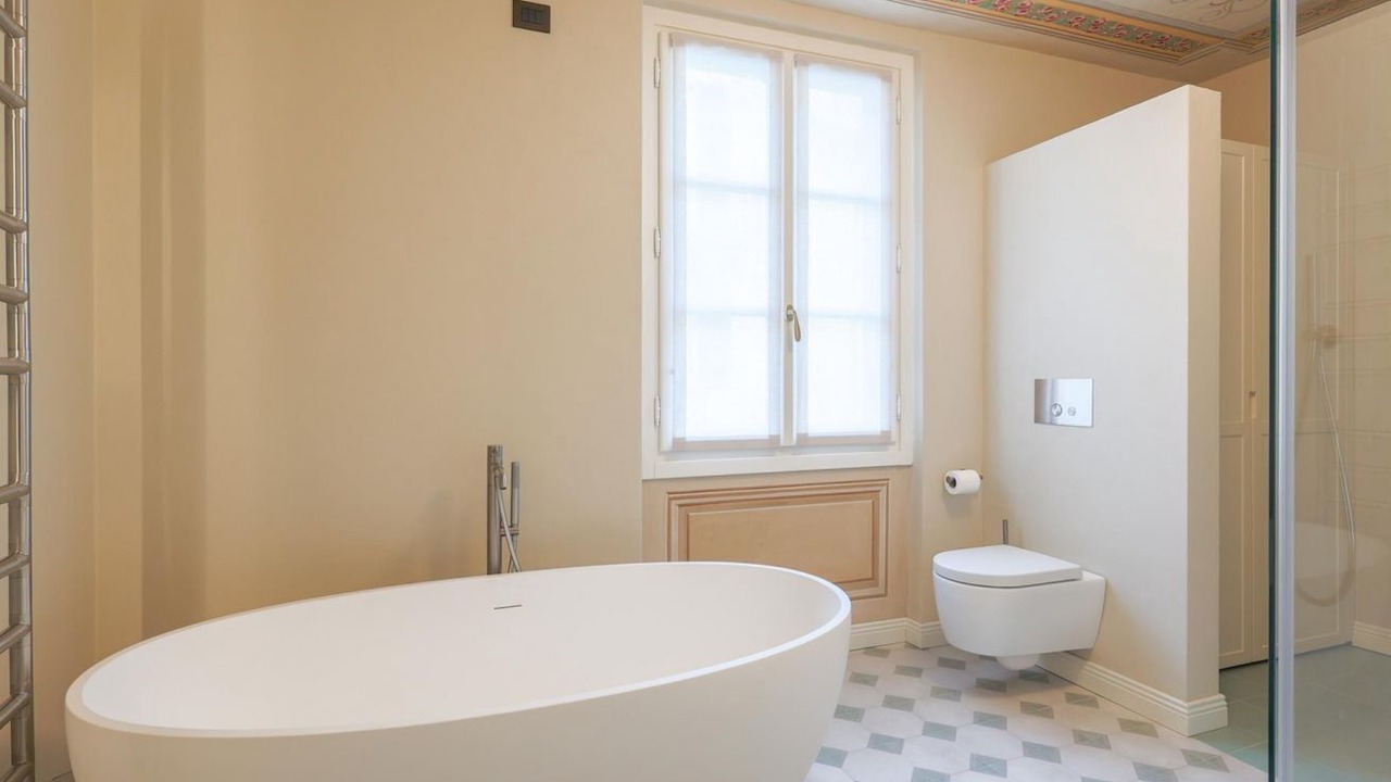 Photo of Bathroom in Colonno