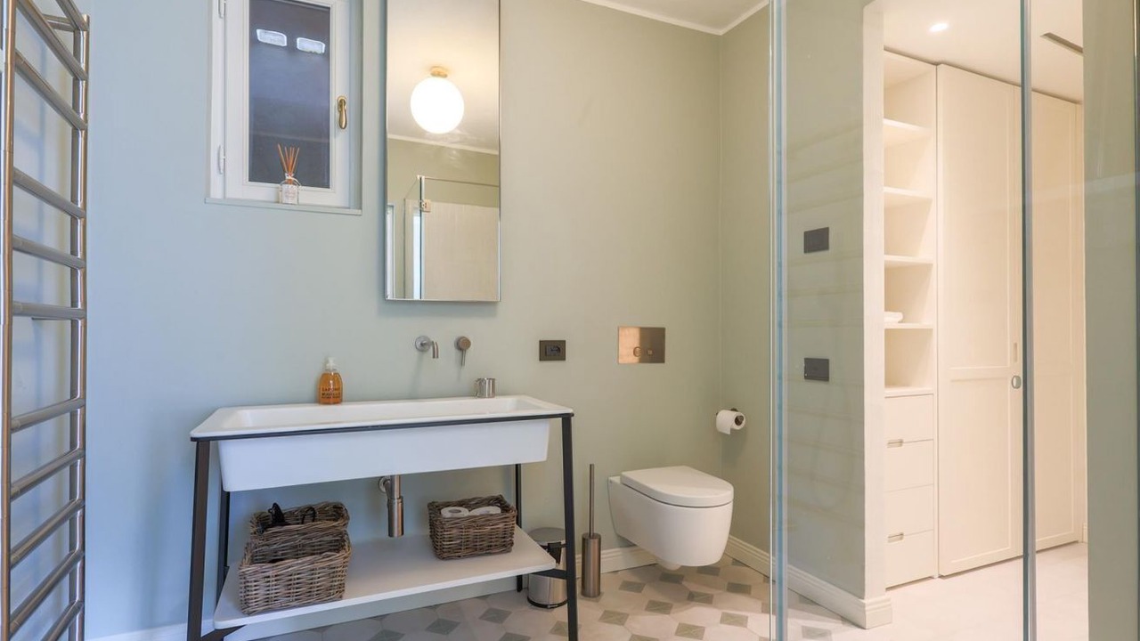 Photo of Bathroom in Colonno