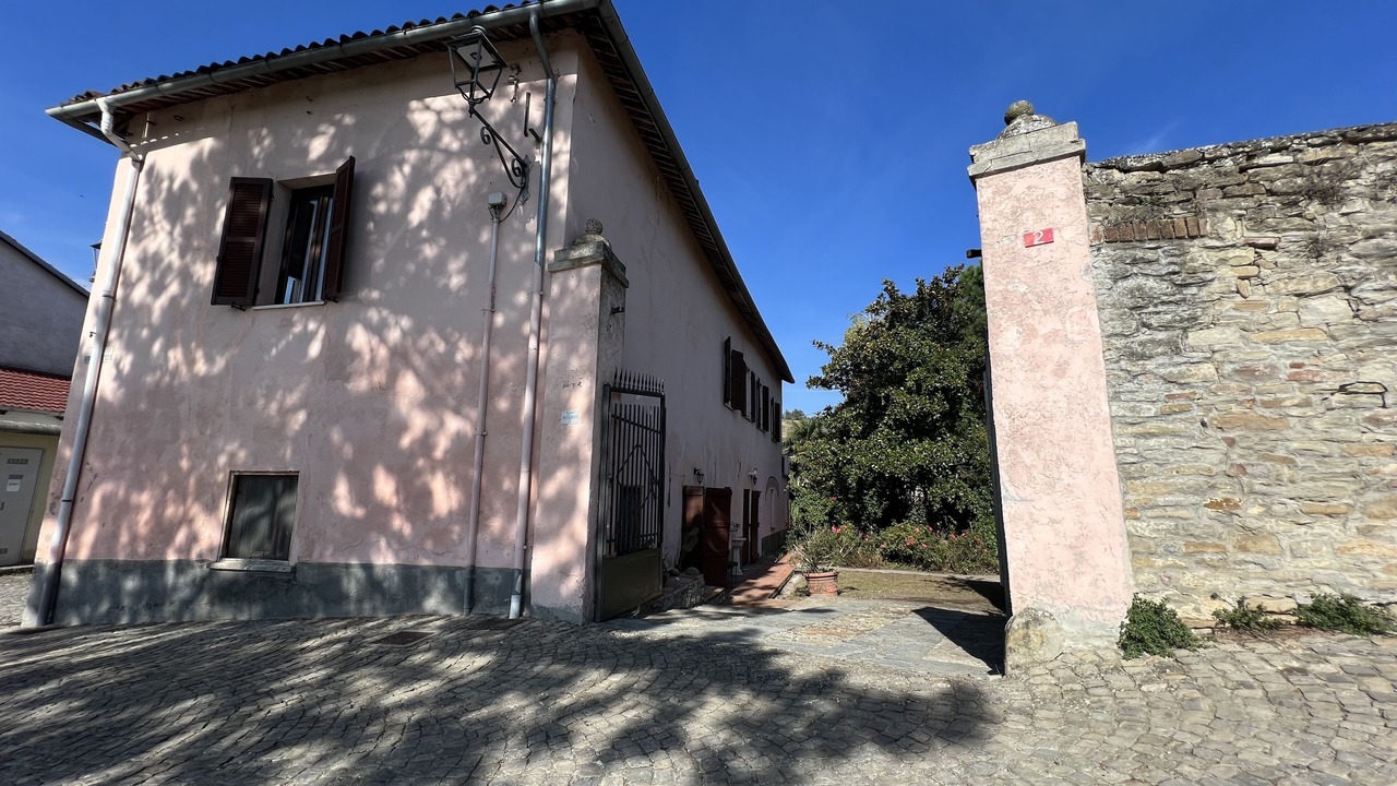 Photo of Outdoor in Sessame