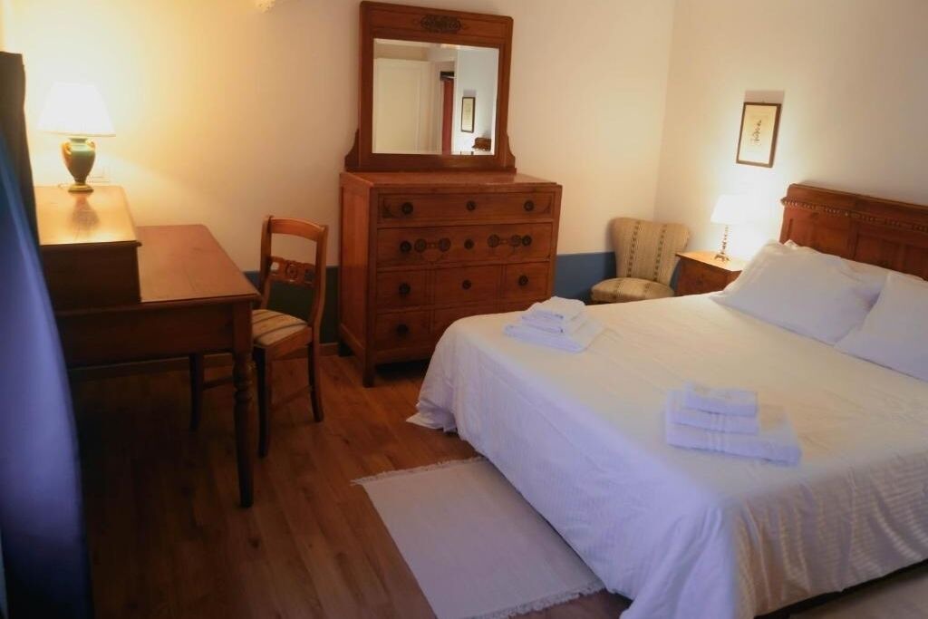 Photo of Bedroom in Lari
