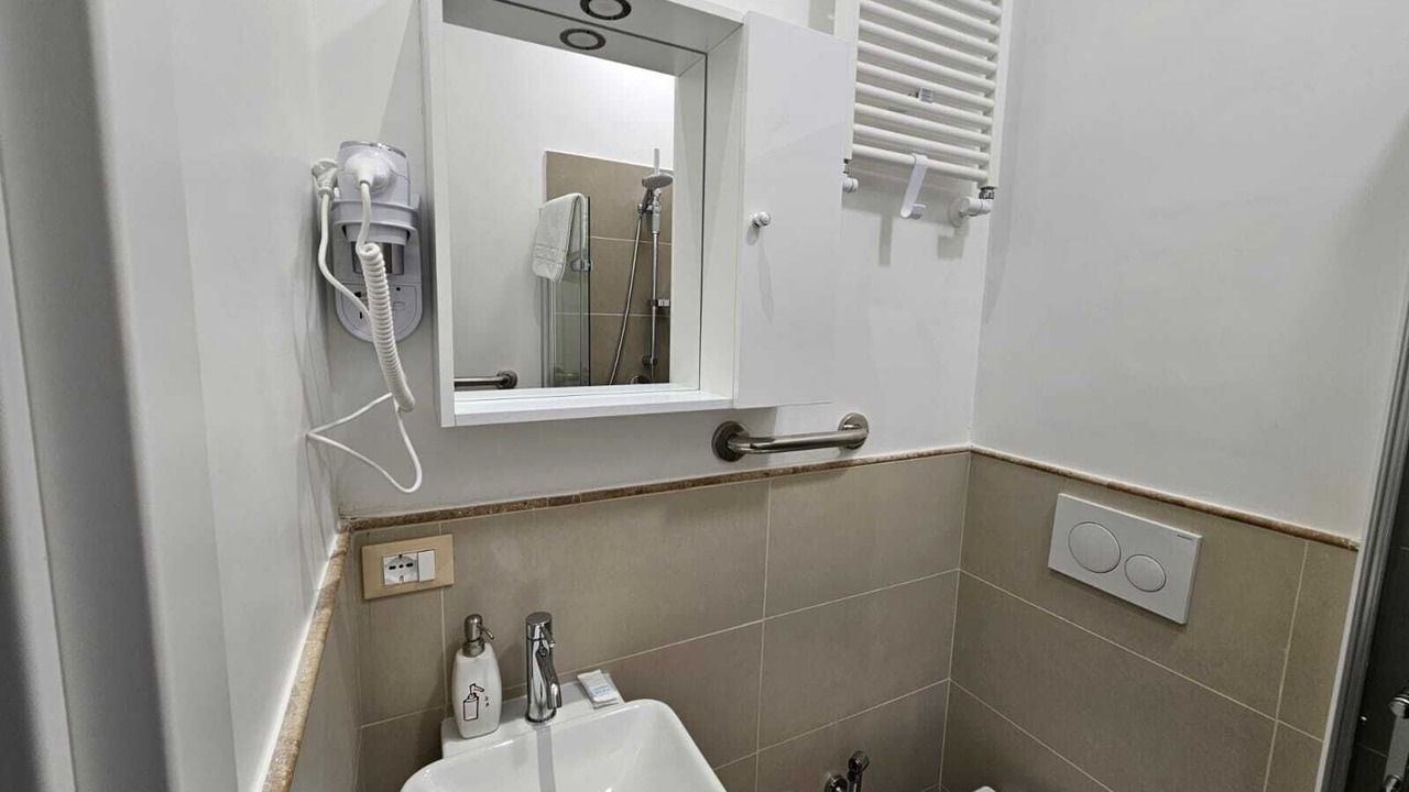 Photo of Bathroom in Salario