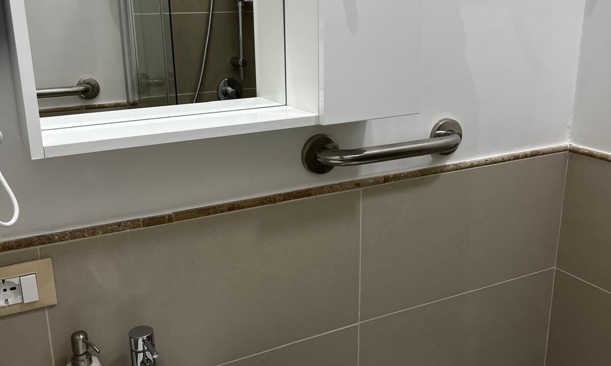 Photo of Bathroom in Salario