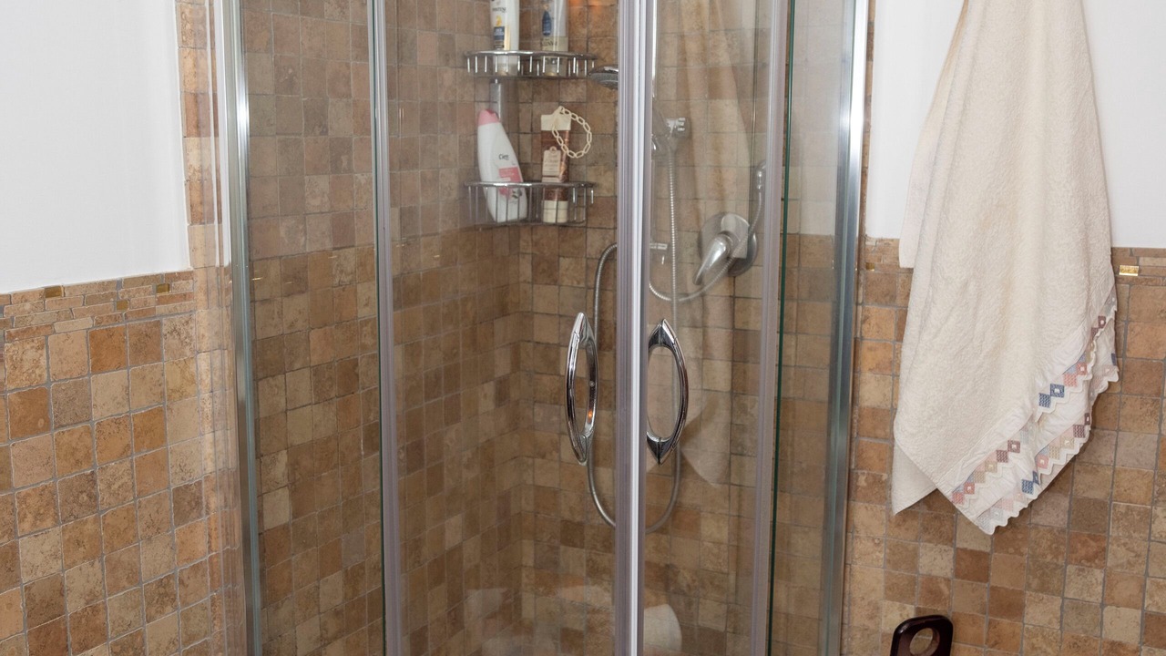 Photo of Bathroom in Naro