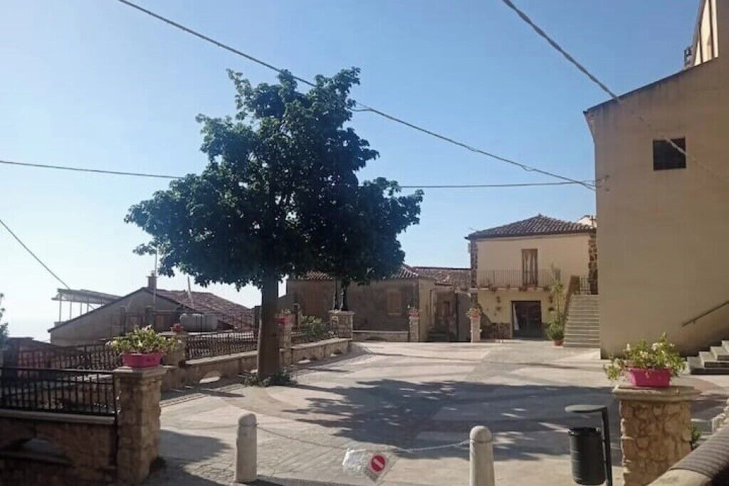 Photo of Outdoor in Staiti