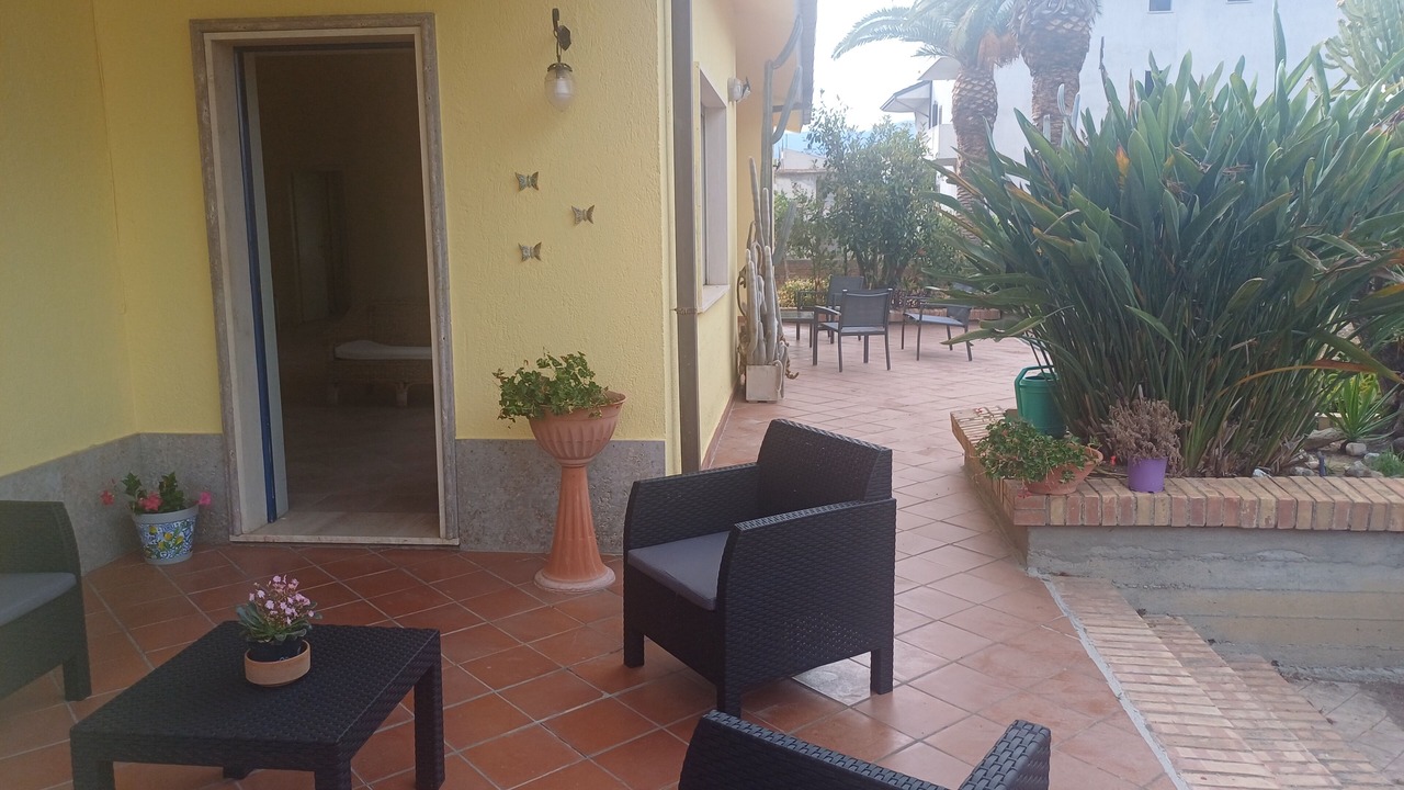 Photo of Patio Balcony in Brancaleone Marina