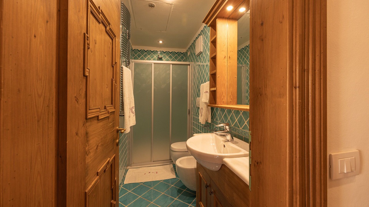 Photo of Bathroom in Cortina d'Ampezzo Historic Centre