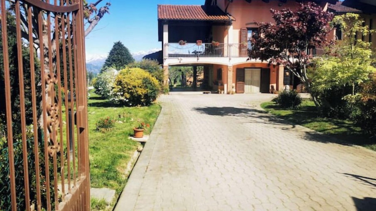 Photo of Outdoor in Favria