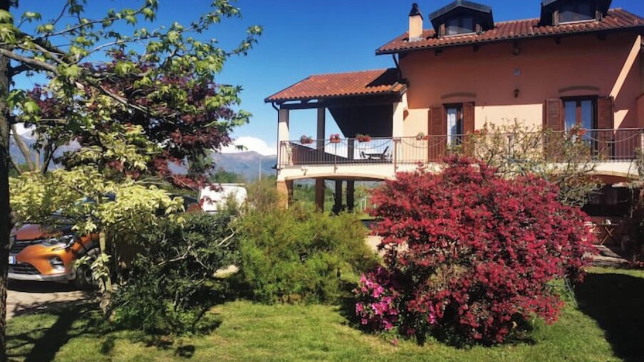 Photo of Outdoor in Favria