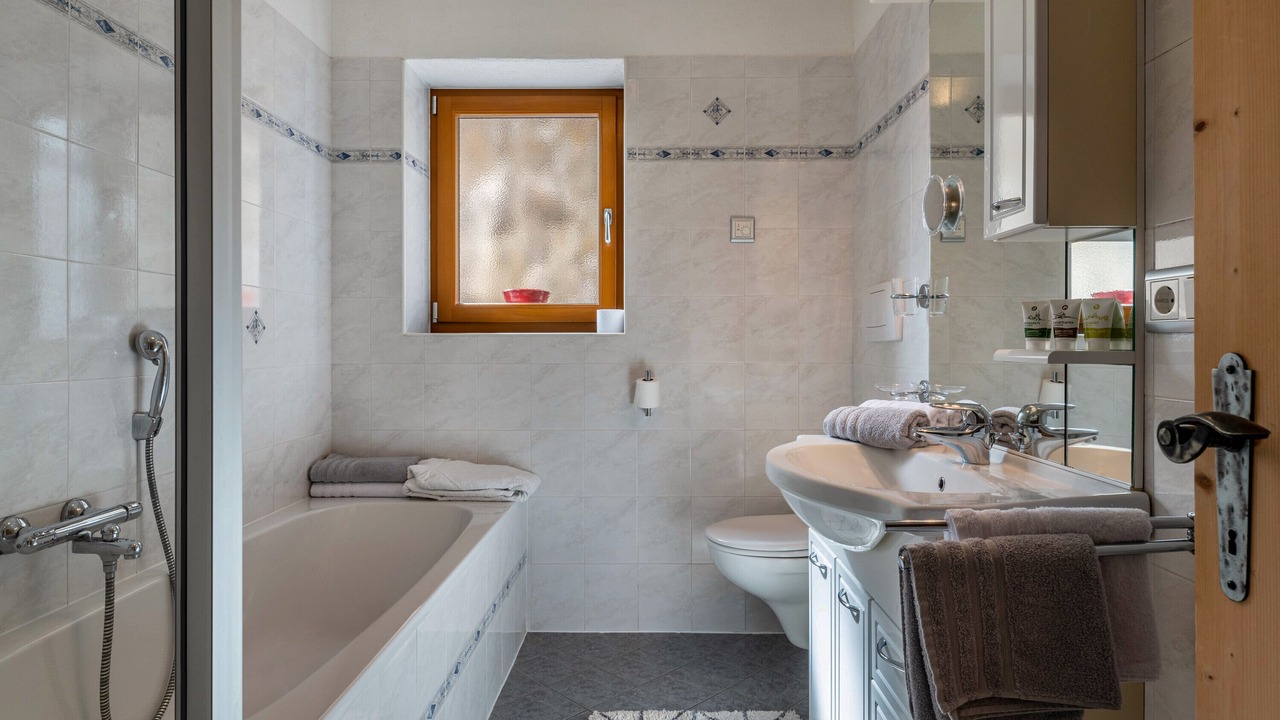 Photo of Bathroom in Albions