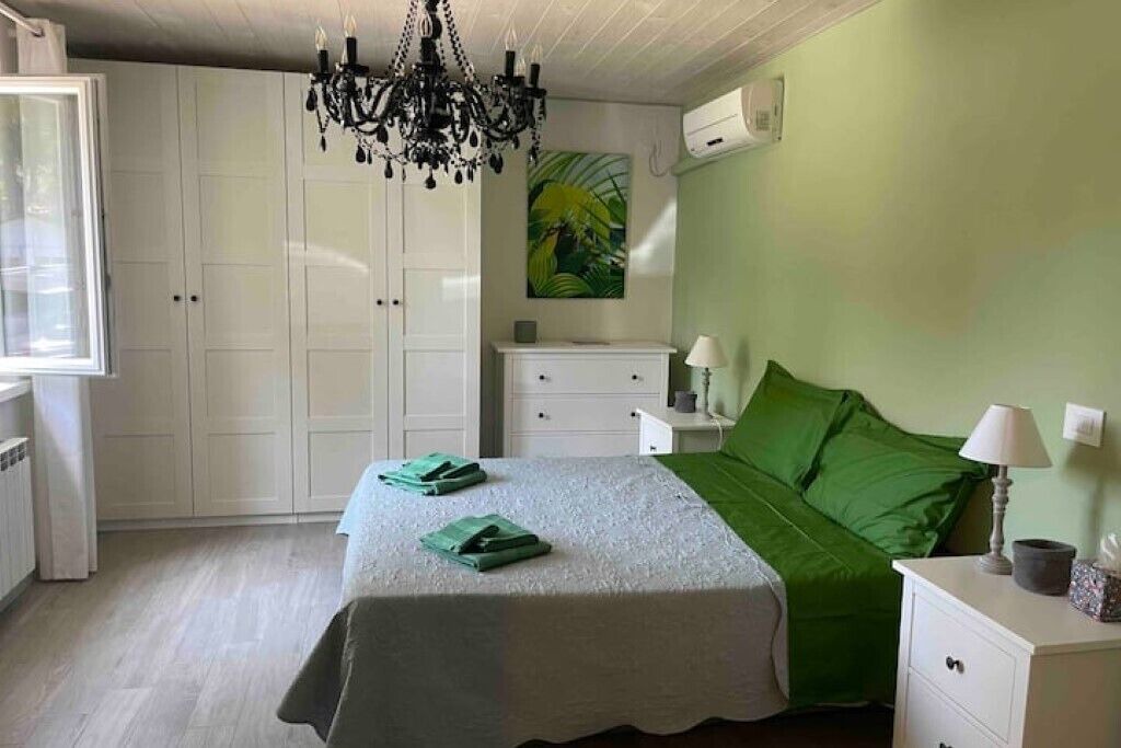 Photo of Bedroom in Amaroni
