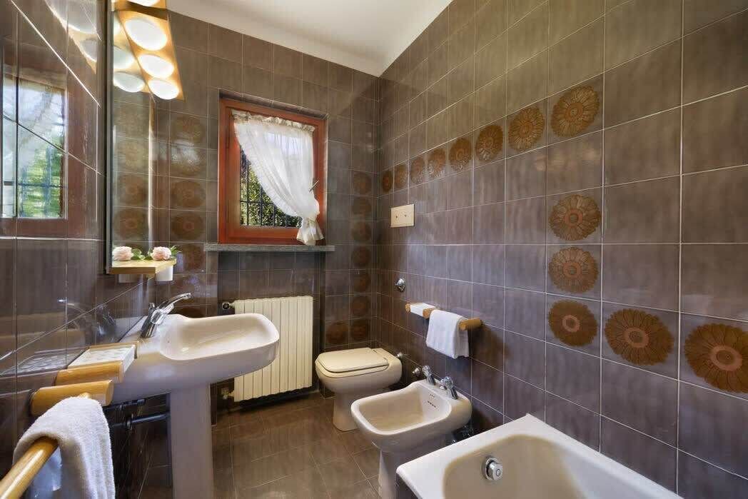 Photo of Bathroom in Lesa