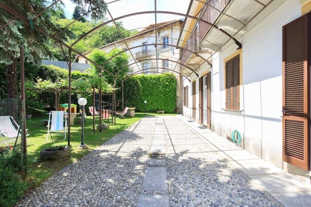 Photo of Patio Balcony in Nebbiuno