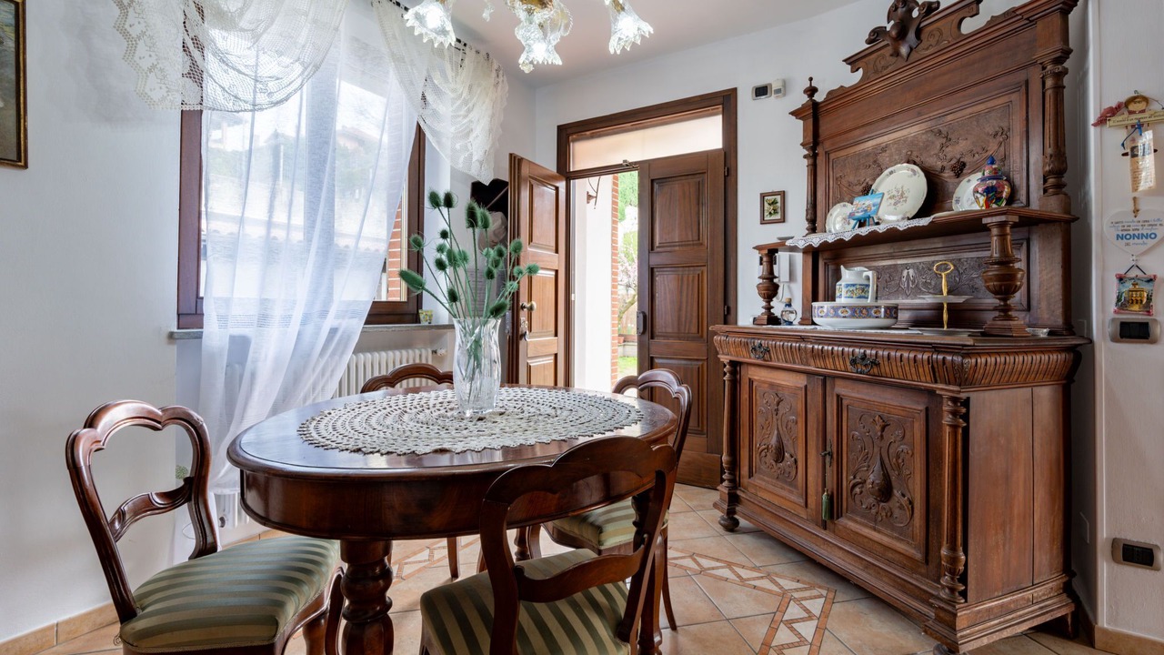 Photo of Bedroom in Montegrosso dʼAsti