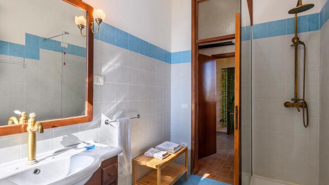 Photo of Bathroom in Montefelcino
