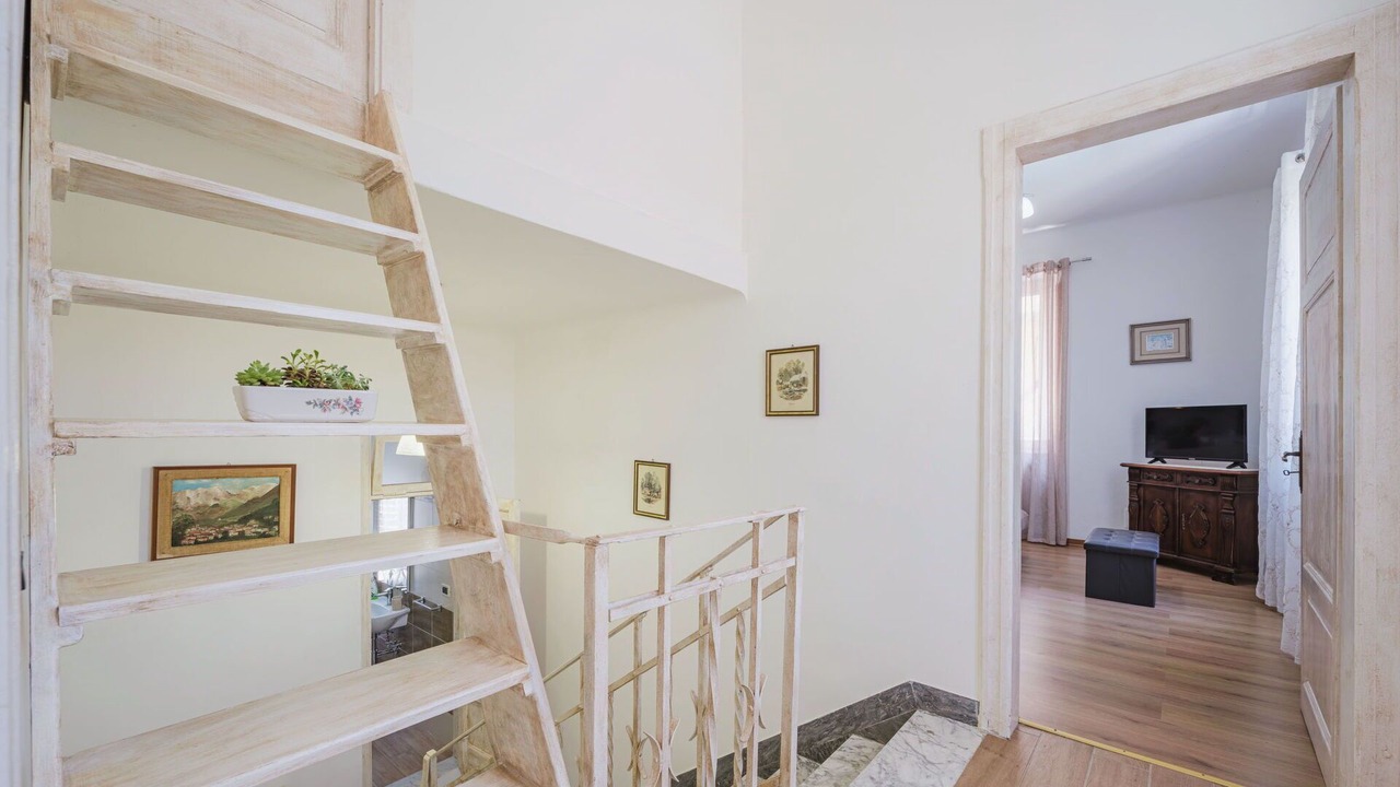 Photo of Bedroom in Massa