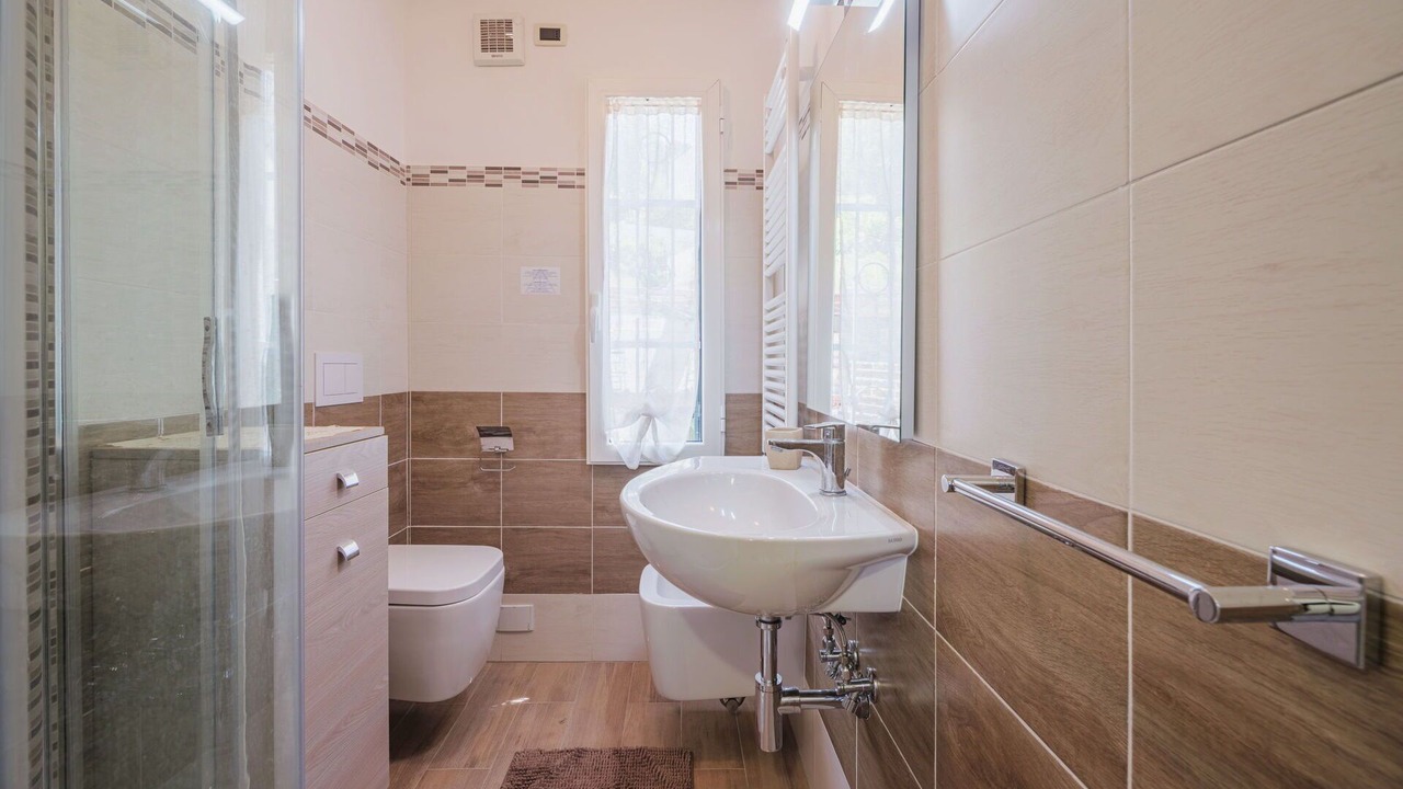 Photo of Bathroom in Massa