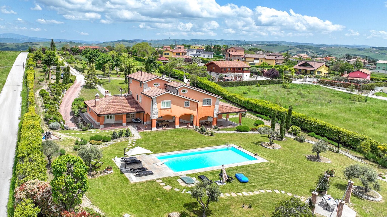 Photo of Outdoor in Oratino