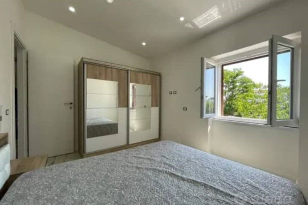Photo of Bedroom in Latina Lido