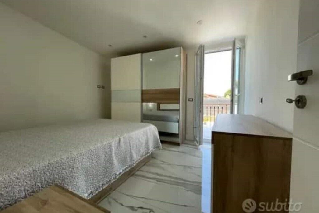 Photo of Bedroom in Latina Lido