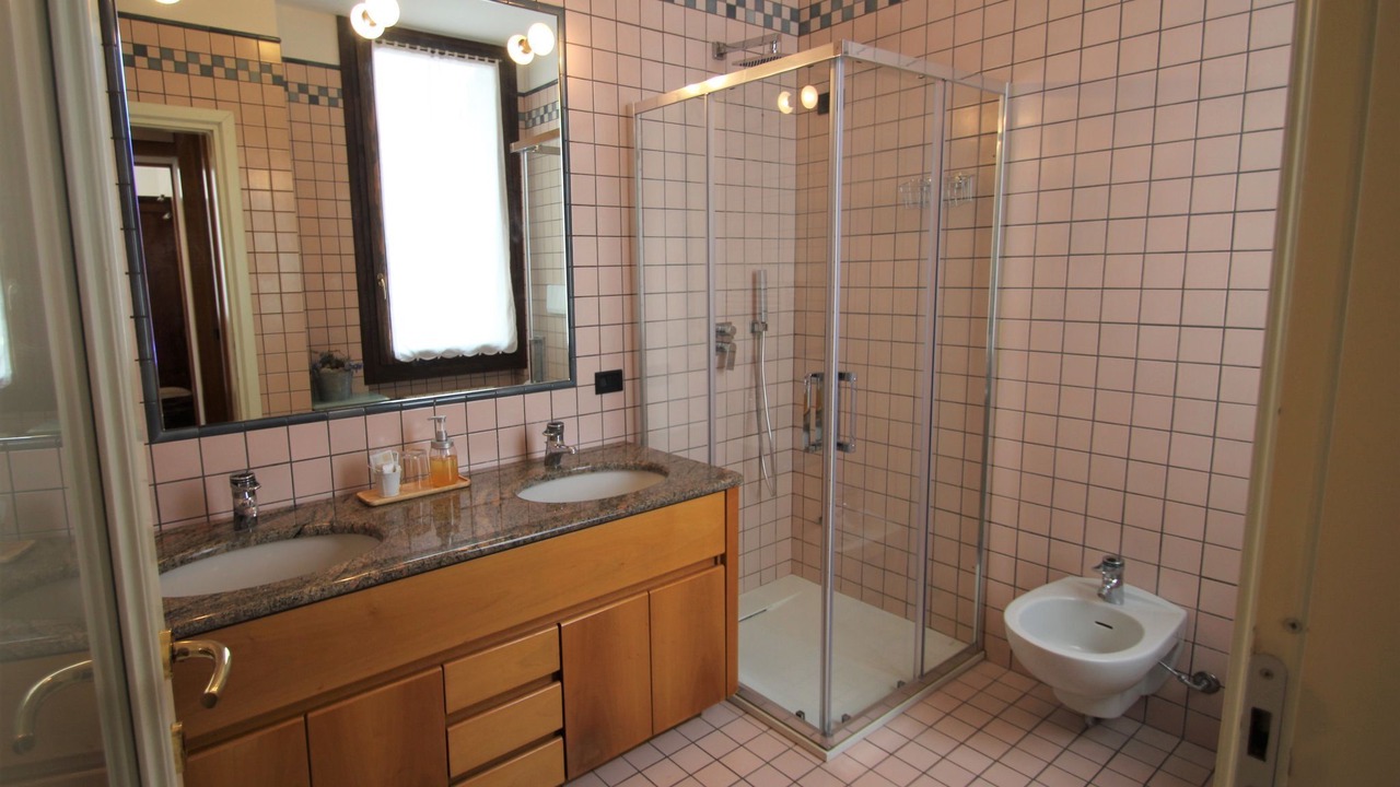 Photo of Bathroom in Castronno
