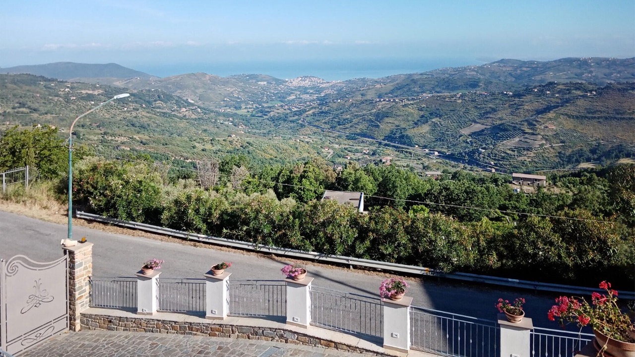 Photo of Bedroom in Laureana Cilento