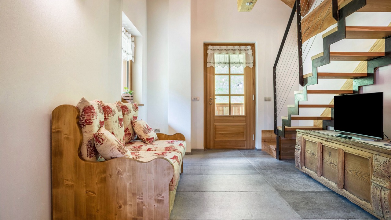 Photo of Livingroom in Rabbi