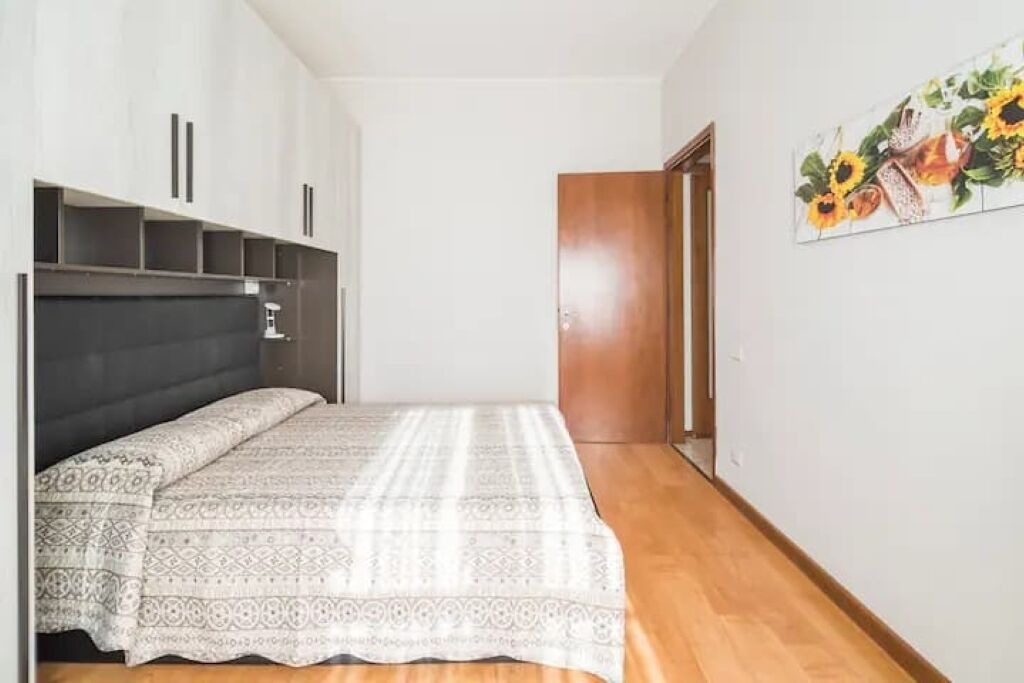 Photo of Bedroom in Como