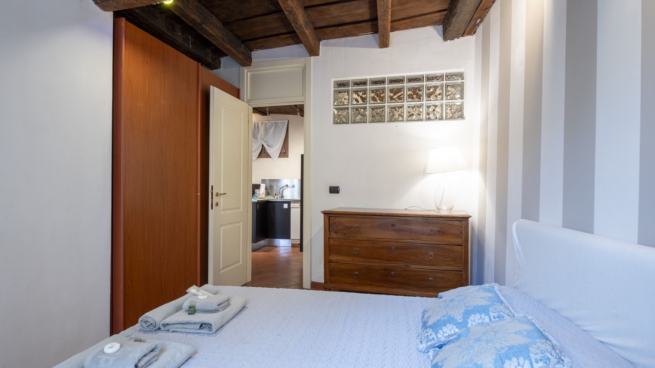 Photo of Bedroom in Verona City Centre