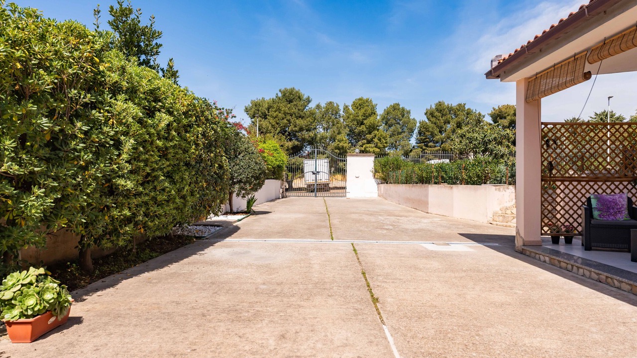 Photo of Outdoor in Capitana