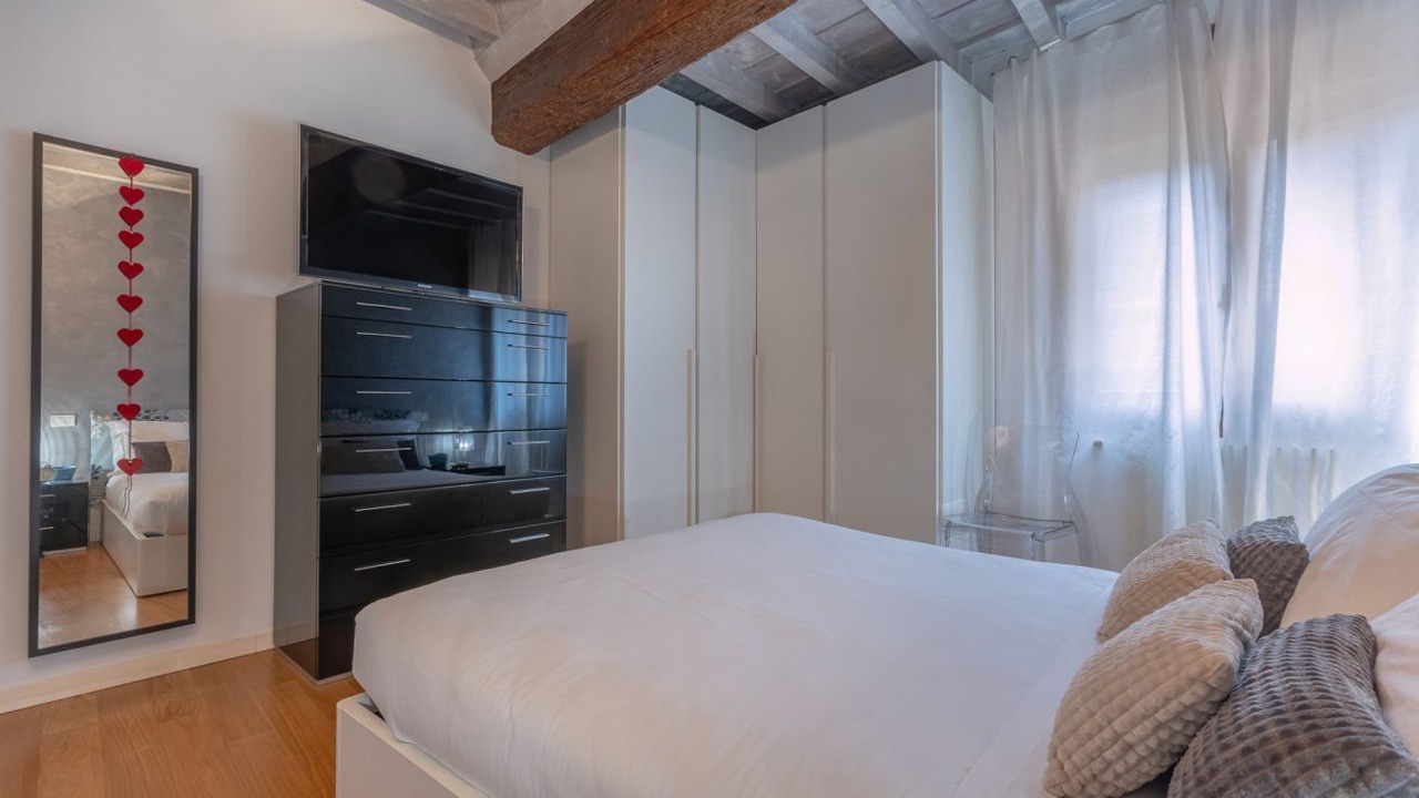 Photo of Bedroom in Ferrara Historic Centre