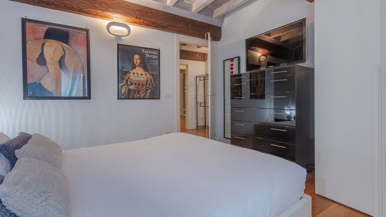 Photo of Bedroom in Ferrara Historic Centre