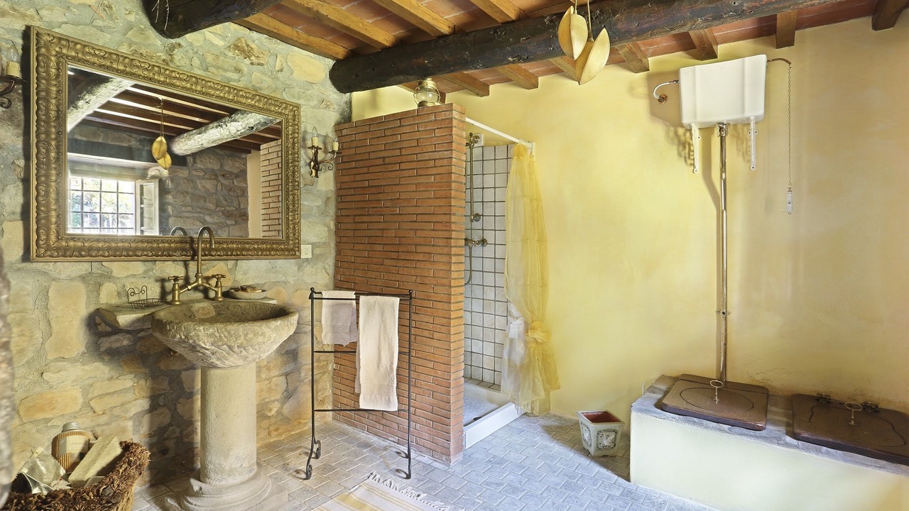 Photo of Bathroom in Castiglione di Garfagnana