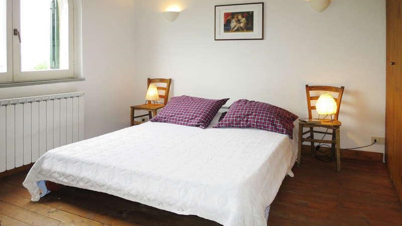Photo of Bedroom in Toffia