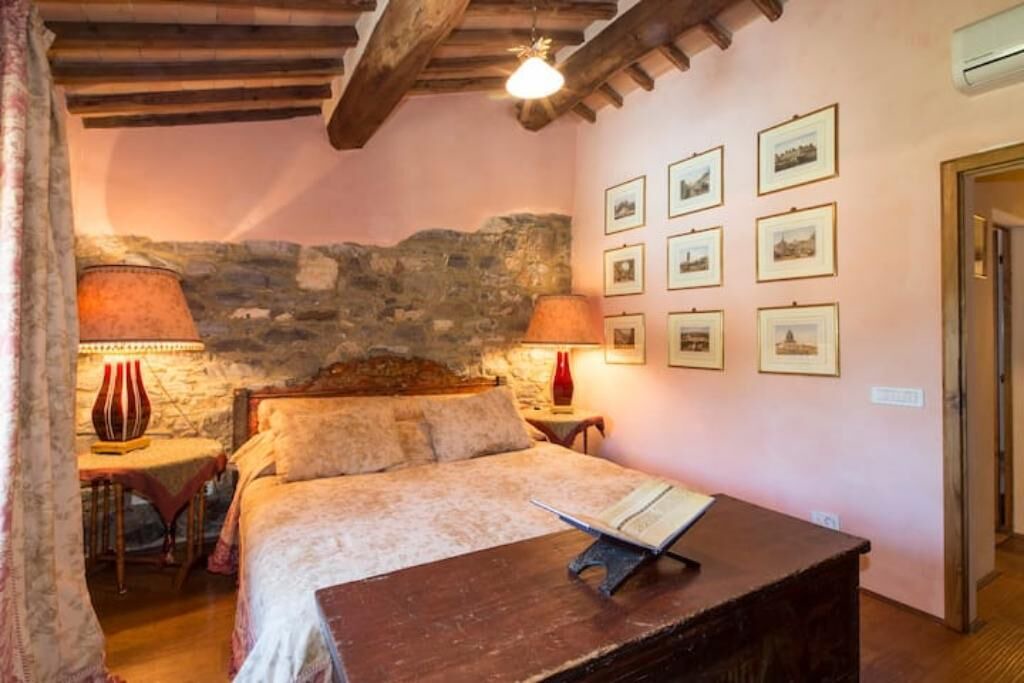Photo of Bedroom in Radicondoli