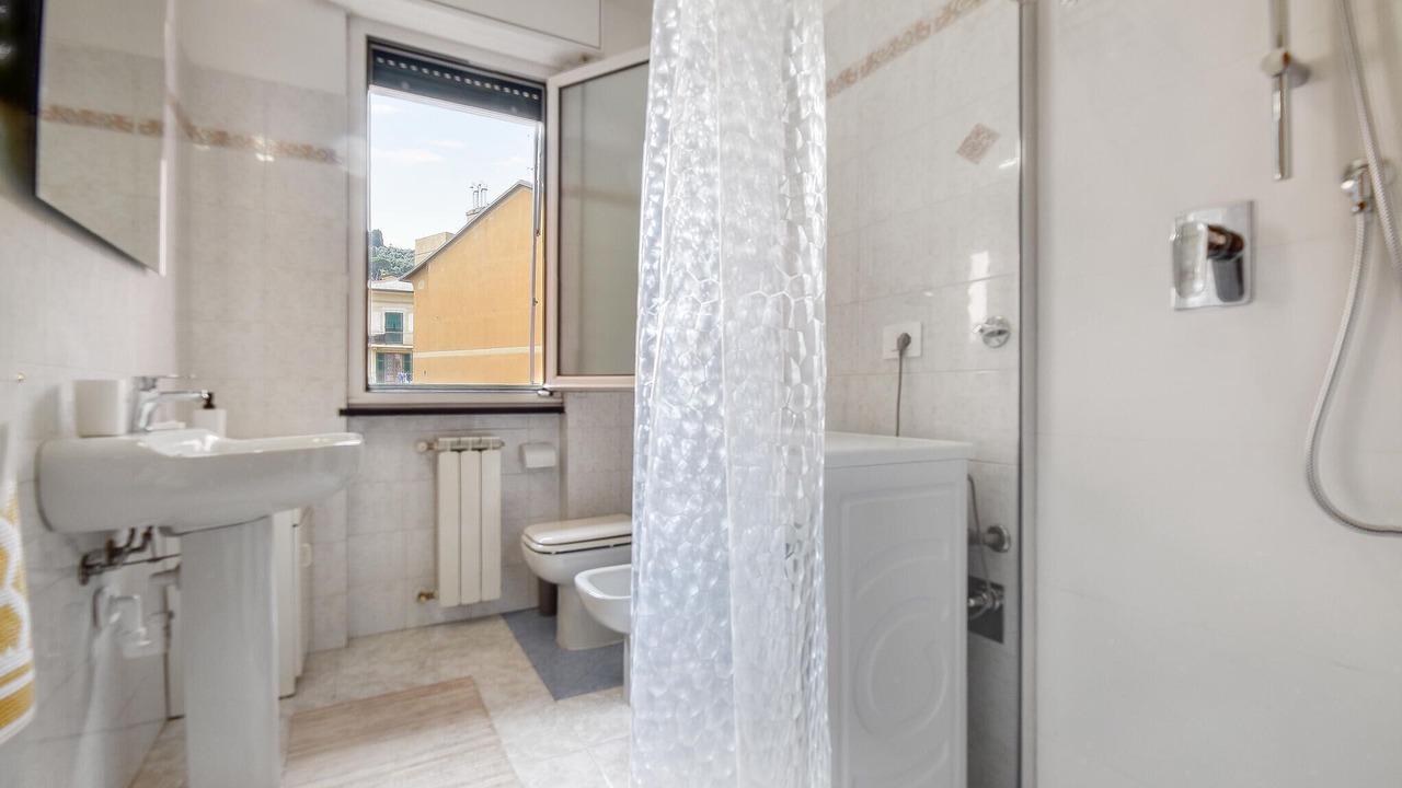 Photo of Bathroom in Recco