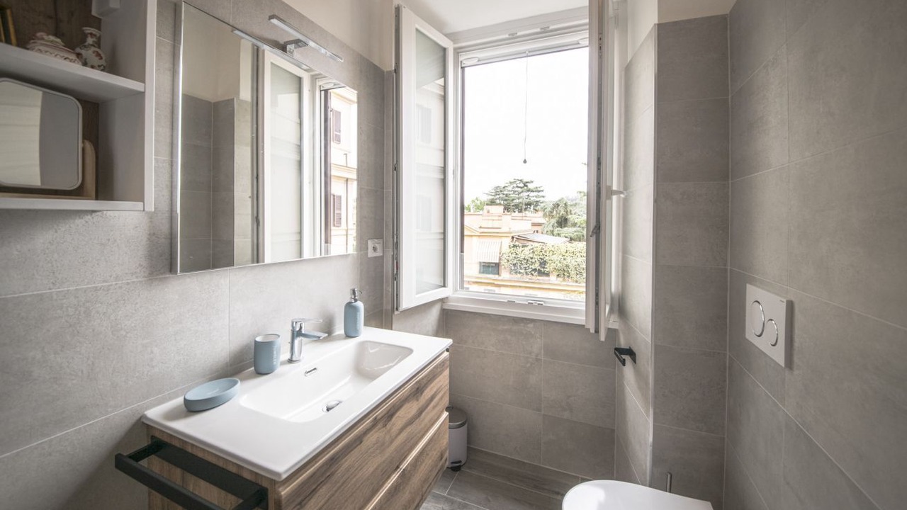 Photo of Bathroom in Flaminio