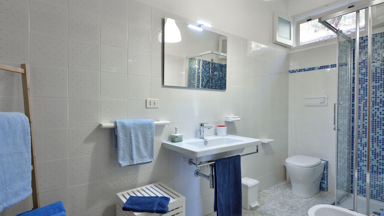 Photo of Bathroom in Orosei