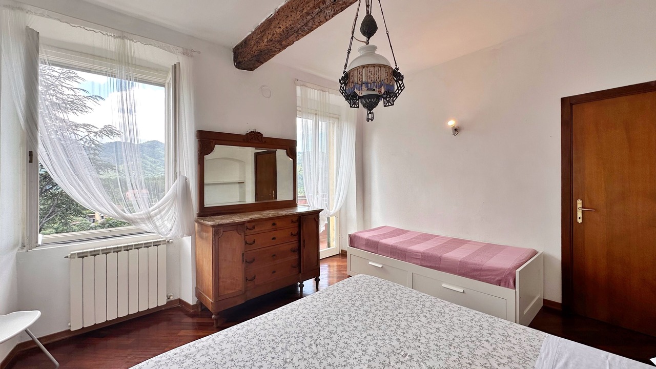 Photo of Bedroom in Castiglione Chiavarese