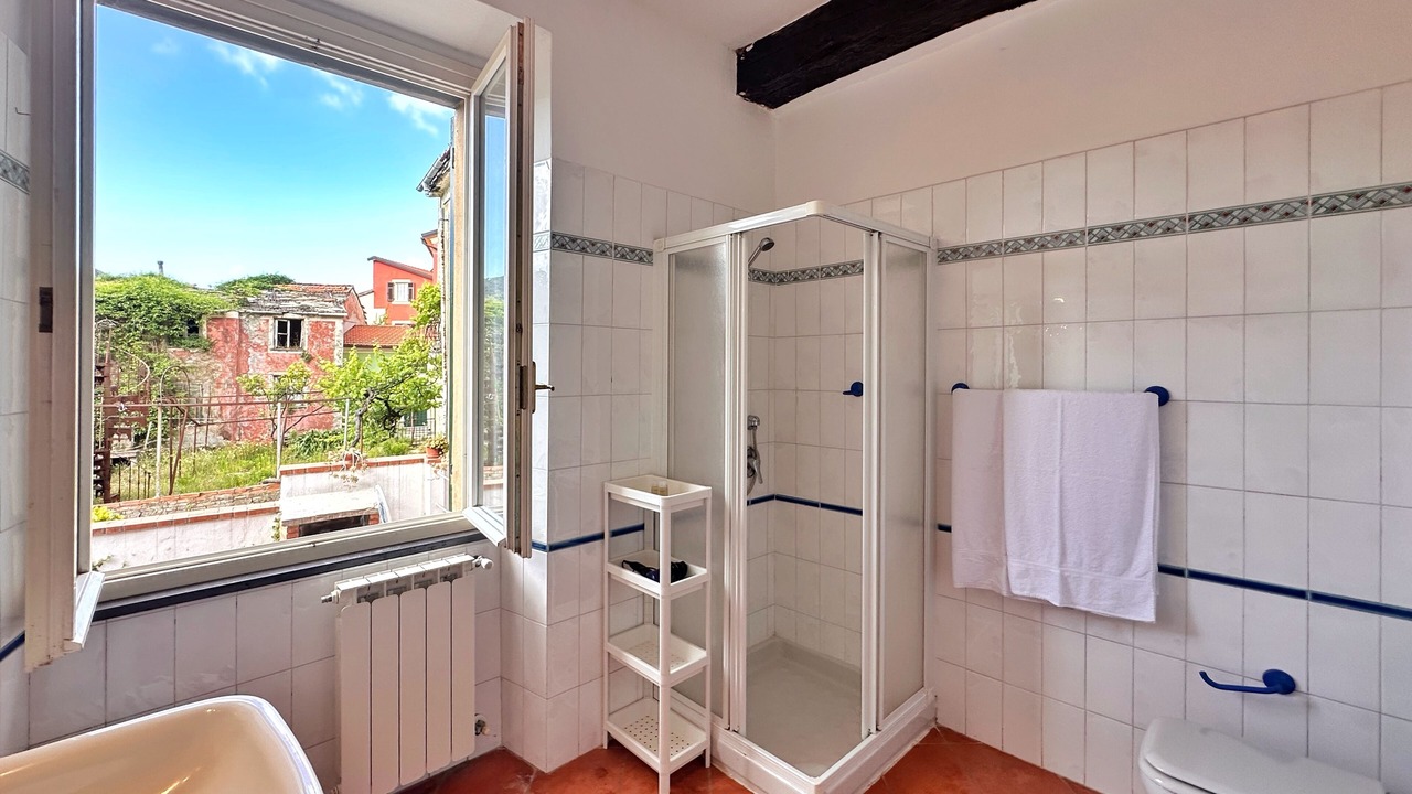 Photo of Bathroom in Castiglione Chiavarese