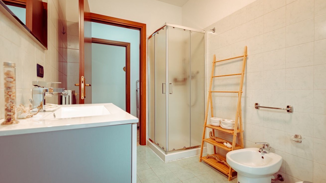 Photo of Bathroom in Cenisia