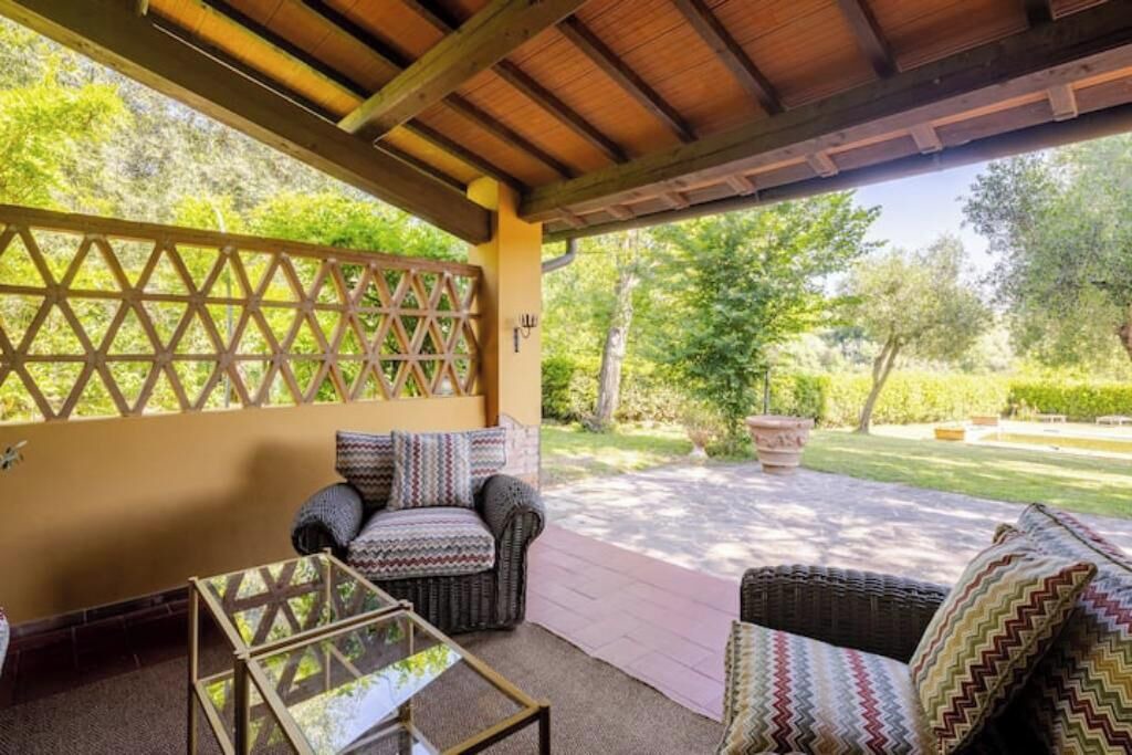 Photo of Patio Balcony in Le Cure