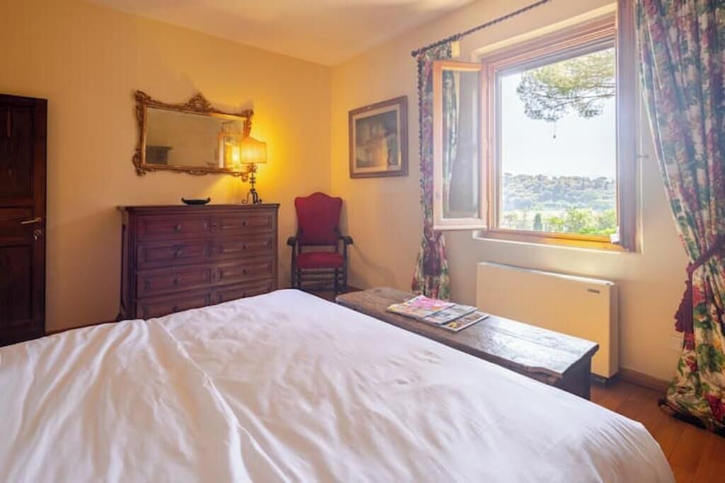 Photo of Bedroom in Le Cure