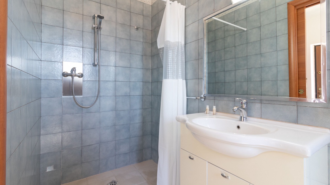 Photo of Bathroom in Alcanterini